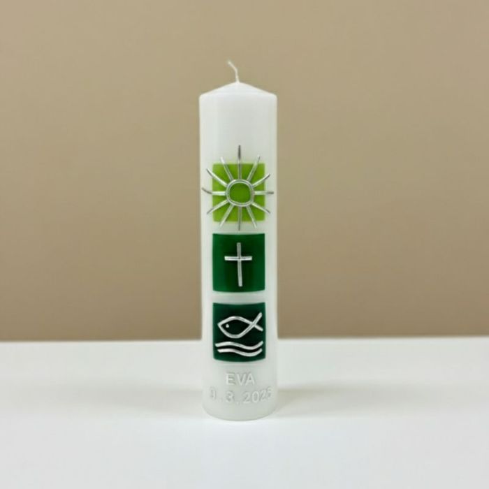 bougie de baptême avec décor en relief