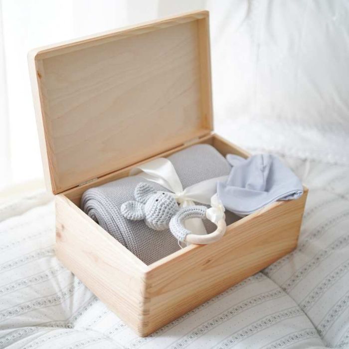 set bambou maylili, couverture, bonnet bebe, hochet crocheté