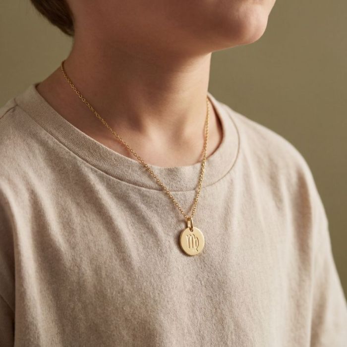 collier signe vierge