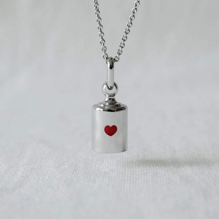 pendentif coeur avec collier, argenté, de la marque mon petit poids
