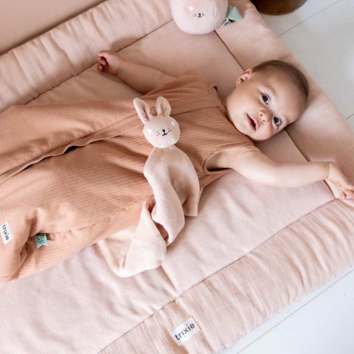Grand doudou lapin rose à personnaliser pour bébé