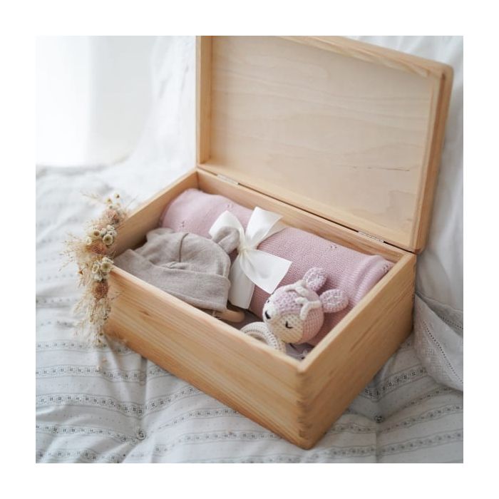 coffret cadeau en laine merino pour bébé fille