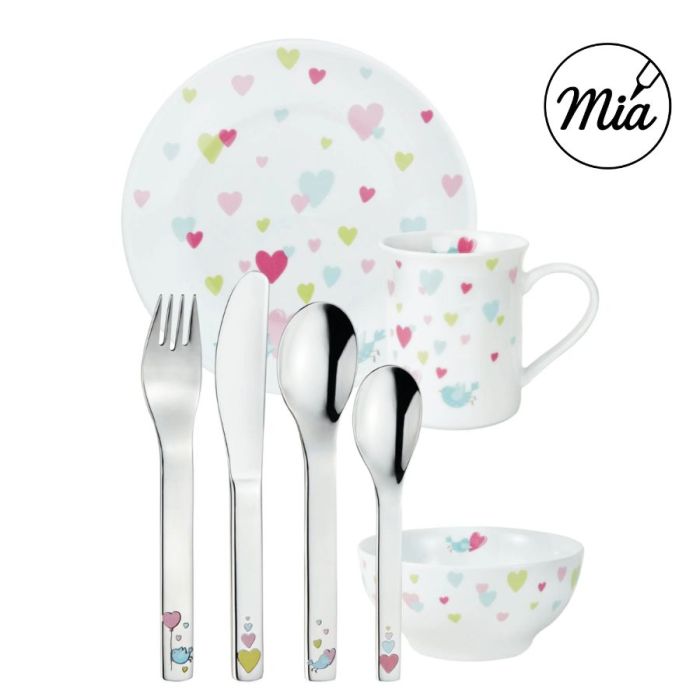 coffret vaisselle et couverts pour petit fille de la marque puresigns, adorable design avec des coeurs