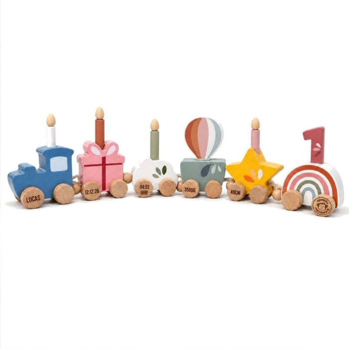 train en bois d'anniversaire