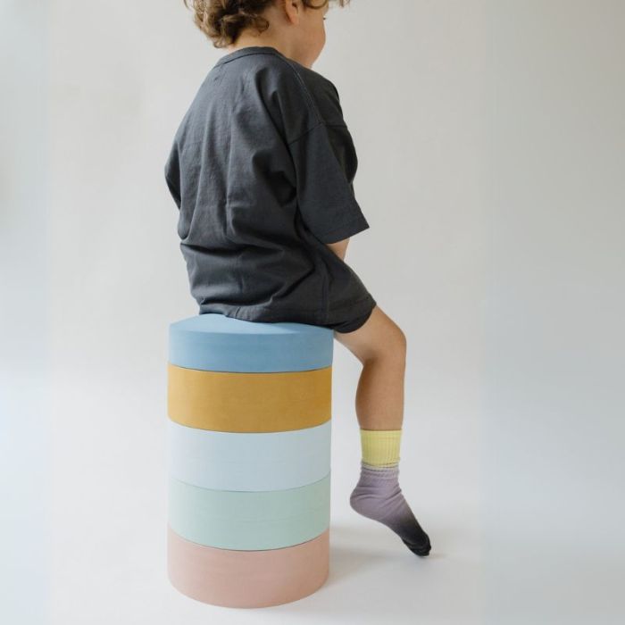 chaise arc en ciel en pieces en mousse, moes