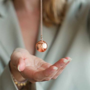 bola de grossesse LOVE, Ilado