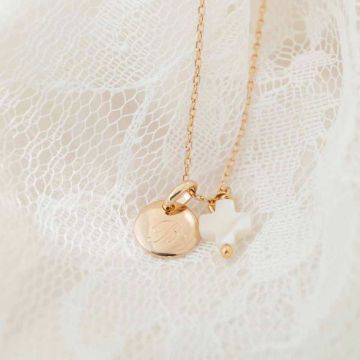 collier et médaille baptême et naissance et étoile de nacre