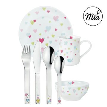 coffret vaisselle et couverts pour petit fille de la marque puresigns, adorable design avec des coeurs