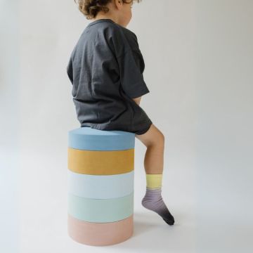 chaise arc en ciel en pieces en mousse, moes