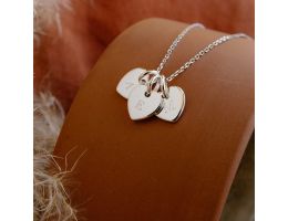 collier argent fete des mères, petits coeur avec initiales