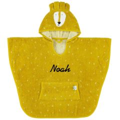 poncho pour enfant petit lion, marque trixie baby, à personnaliser avec prénom de l'enfant en broderie