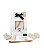 set pour tricoter chaussons et gants pour bébé, laine couleur ivoire
