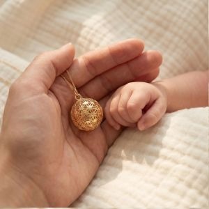 Utiliser le bola de grossesse après la naissance