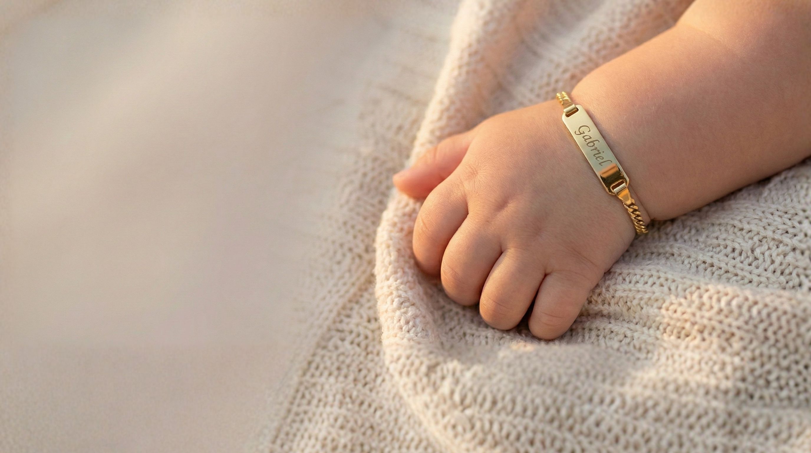 Bijoux de naissance pour bébé et future maman
